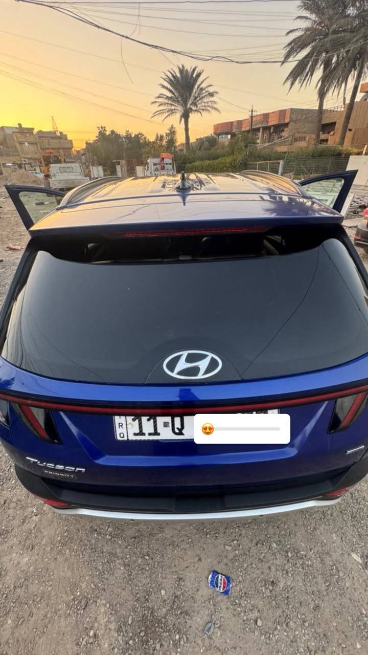 توسان امريكي 
موديل 22 
فول موصفات 
حادثهه بدون ايرباك 
بدون تبديل 
ماشية ٤٦ 
السعر ١٨٦
***********
