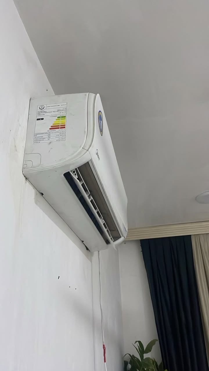 سبّلت ميديا امفيرتر يراده غاز  شغال السبلت السعر ٣٠٠ العنوان البياع ***********
