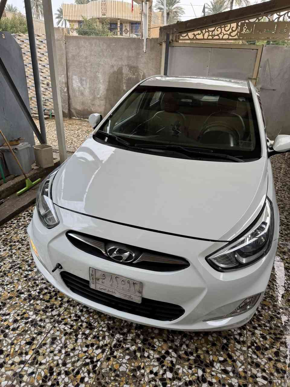 السلام عليكم للبيع اكسنت خليجية 
رقم بغداد موديل 15 مكينه 1600
السياره بيهه كم قطعه صبغ بدون 
اي دواخل فقط صبغ والسونار بلمنشور
السياره مكينه كير حداديه خير من الله 
السعر 92 مكاني كربلاء الاستفسار اكثر 
***********
