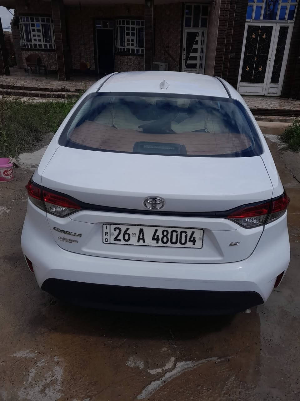 كورلا وارد امريكي موديل ٢٤ اني استوردتها قبل ستت اشهر  وسجلته شهداء بأسمنه وكاله عامه للمشتري سنه ونص وتصير حره سياره مال جناي جديده على ايدي غلفت ارضيه وكشنات ودشبول وحتى الجنطه غلفته ضرر بسيط بدون ايرباك بدون دواخل فقط راس البونيد موضح كلشي بالفديو والصوره ومايحتاج احجي مواصفات معروفة Le 

وبلاش للجناي سعرها ١٤٨ ترايك وين ما تريد تفحص والف مبارك للمشتري 
لو مو سيارتي والله جان اشتريته 
ههههههه

ناحيه الزويه 
***********
***********
