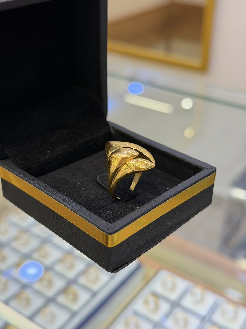 ذهب مستخدم 
سعر مثقال البيع 975
سعر الشراء 950 
شركة القسور لتجارة الذهب 
العنوان ناصرية تاج مول طابق الارضي 
يوجد خدمة توصيل ***********
