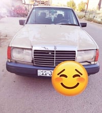 مارسدس ١٩٨٧ • مكينة ٢٫٥ • رقم بغداد