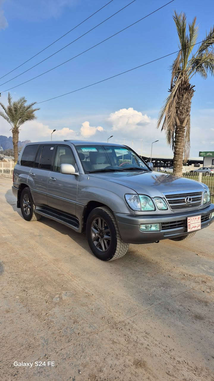 ماشاٲلڵە لەماڵی هەمولایەکمان لکزز 2005 دوبەی ساخ موسوبڕاوە بەشەرت پێوست بەوەسف ناکات هەموگیانی وەکشەریکەی ماوە لۆک مەکینەوگێڕ دبڵ گێڕ شەرت حیزام بۆیاخم کردوە تەنها بۆجوانی بێدەحم  سحری 115 گەڵا  *********** سوپاس ئەدمین
