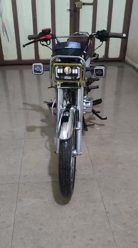 ماطور للبيع 4 كير
موديل 25 
محرك ما مفتوح 
السعر خاص و المو شراي لا يدوخنه


**إذا كنت صاحب هذا الإعلان وتريد حذفه لأي سبب، رجاءا أرسل رسالة إلى الدعم الفني**