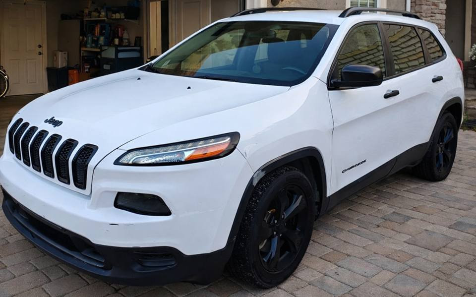 جيب بزون 2017
محرك اربعة سلندر 2400 .كير محرك مكفولات 
تبريد قطعتين  رقم مثنى دولي جديد 
حادثها هلال الجاملغ الامامي وحافت الباب بدون تبديل ليبل واحد  بجمها كبس .. سياره جاهزة ما بيها أي نقص  السعر 133
مكان السياره ذي قار 
‏‪***********‬‏
‏‪***********‬‏ الرفاعي, ذي قار
