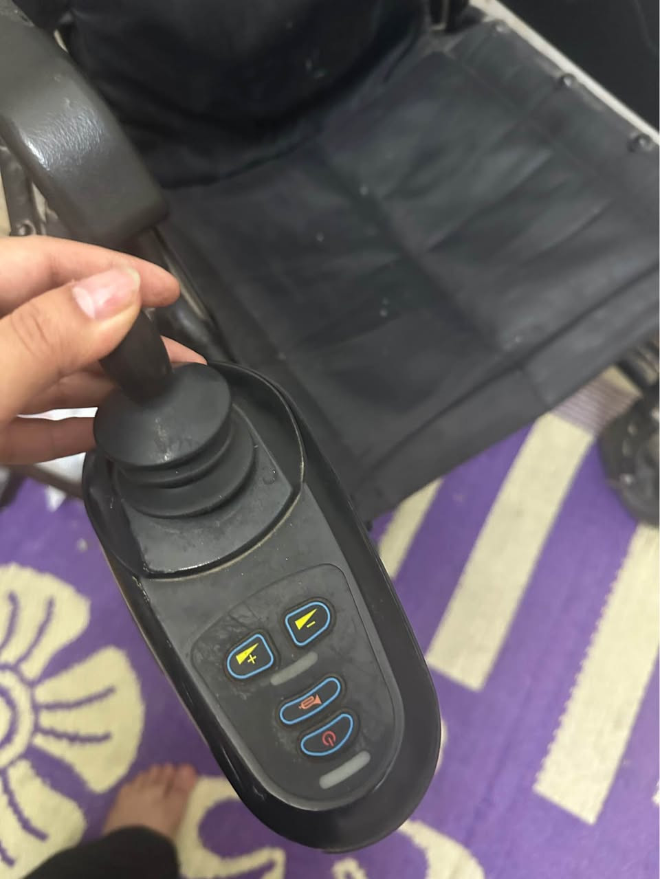 جديده نظيفة مابيه شي شغاله تخبل وبيه مجال 
***********هذا رقمي للتواصل
ماعندي توصيل ومكاني بغداد كاظمية بغداد, العراق
