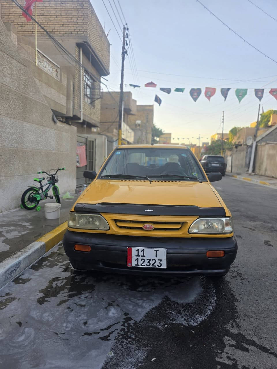 السلام عليكم
سياره سايبه كير محرك مكفولات
كشر مكفول لا صبغ لاتعمير
هيئه مصفره هزه جديده
سياره كامله مكمله 
موديل 2011
سعر 27
مكانها بغداد الغزاليه 
رقم ***********
