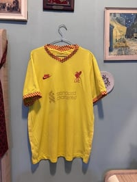 دريسات ليفربول • مقاس XL • توصيل العراق