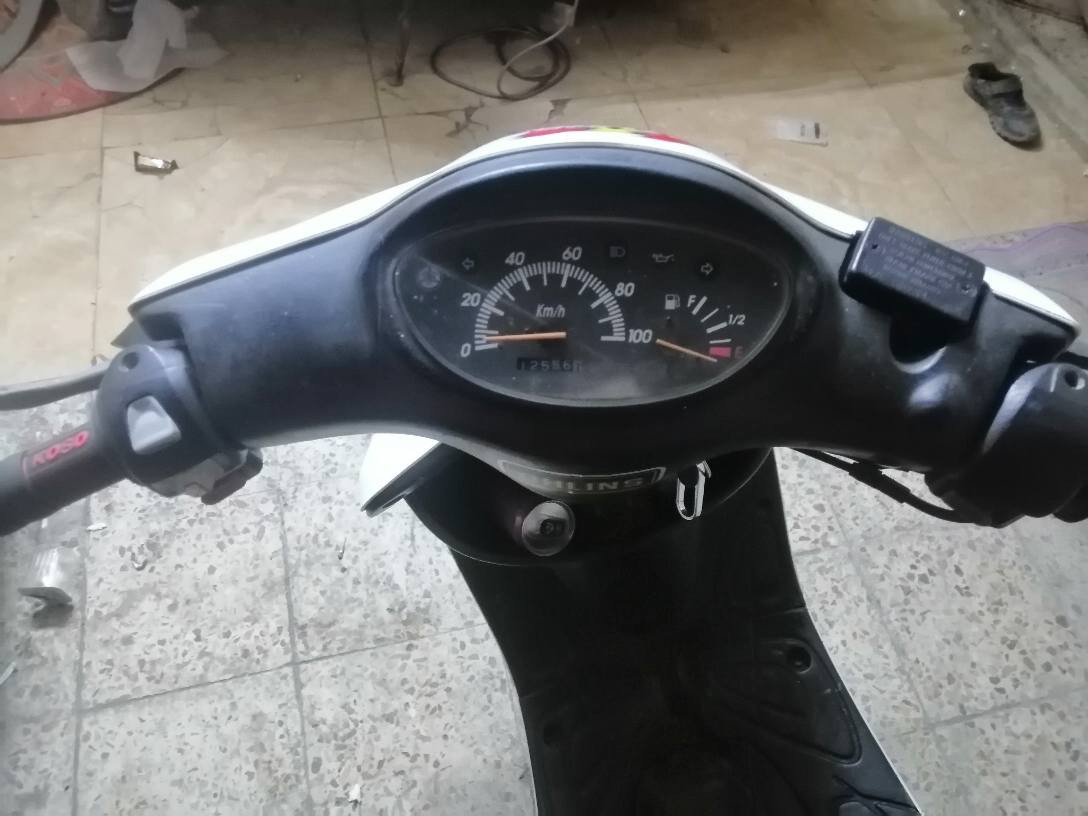 سلام عليكم دراجه ياماها اكزز ياباني فحل  جاهزه من كلشي كهربائيات كله شغاله نكره سلف وهندر عداد سرعه كيج بانزين تايرات جدد لايت ثلجي محرك ناعم شلعه حلوه مبدل بيه بستن اصلي فقط سعره 600 عنواني تنومه رقم *********** البصرة, العراق
