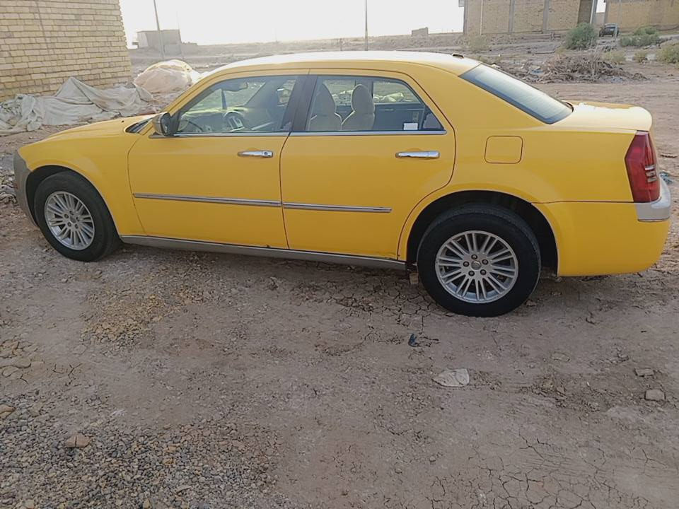 سلام عليكم وبامه 10 اصل كندي مكفوله كفاله عامه سياره جاهزه مكينه وكير جدد وظفيره جديده حداديه امامي خلفي كله جديد سعر  125 وبيه مجال ***********
