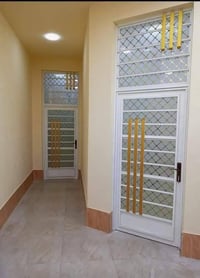 صبغ وتنضيف بيبان وشبابيك شغل درجه اولى بسعار مناسبة الاتصال عل رقم 078...