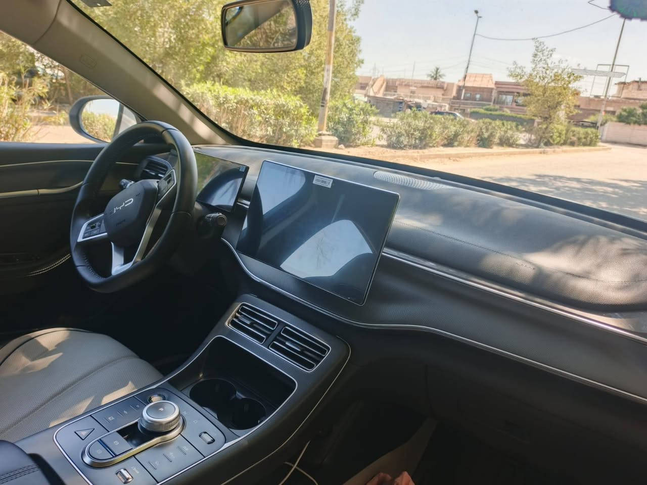 السلام عليكم بي واي دي دستروير 2025 مكفوله من الضربه والصبغ والبارد 
رقم بغداد 
السياره بحاله الزيرو كل غراضها كامله
ماشيه 5 الف
السعر 18،500 عراقي
***********

***********
