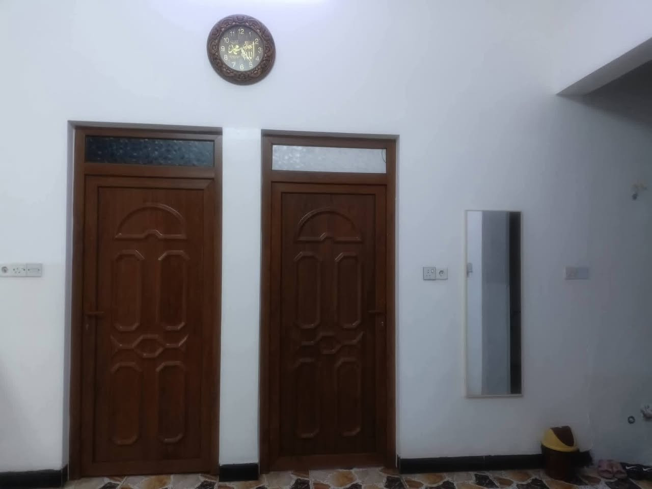 منزل للبيع
يأالله( بسم الله الرحمن الرحيم)� دار للبيع – رجم حديد اراضي زيادة قريب ع شارع 30
‏📐 المساحة: 155 متر ➖ واجهه 10 متر عمق 15ونص
‏🛣️ خدمات كامله ماء وكهرباء والتبليط واصل راس الفرع
‏🔹 المواصفات : بناء حديث اساس بادلو 
‏🏣طابق واحد :
‏• يشمل غرفتين نوم +  هول داخلي + صالة استقبال + صحيات
‏• سند زراعي  ووصل بلدية تمليك السعر 57 وقابل للتفاوض
‏🪄 
‏؟ للاستفسار والتفاصيل الاتصال 
‏***********‏📞 ‪‪
