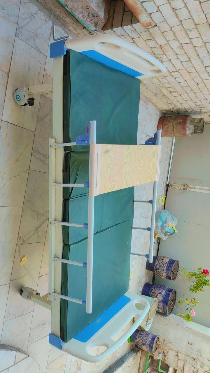 سرير طبي بي حركتين  نضيف جدا استخدام شهرين


**إذا كنت صاحب هذا الإعلان وتريد حذفه لأي سبب، رجاءا أرسل رسالة إلى الدعم الفني**