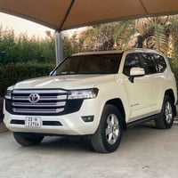 تۆیۆتا لاندکرۆز 2024 مواسەفات gx مەکینەV6   سلاید ناو کرێمی  تەبرید مە...