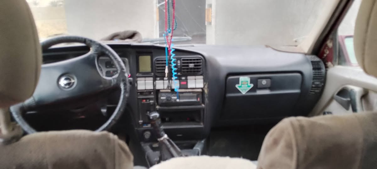 اوبل اوميجا اللون ماروني جاهزه رقم قادسيه حداديه كامل بشكل جيد كهربائات كامله دبل امامي خلفي جدد رقم الهاتف *********** بي واستاب السعر عشرين وبيه مجال بسيط
