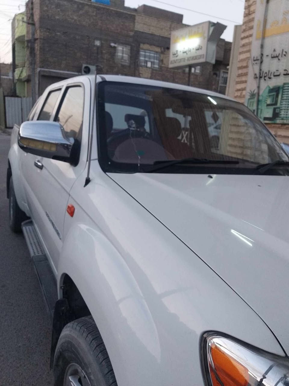 بيك أب تايكر  موديل ١٨ بغداد باسمي مكفولة كلشي بيها شغال سنوية ٢٨ محركها ٢٤٠٠ مسيوبيشي مكفول موجودة في بغداد السعر المطلوب ٨٧ ورقة للاتصال ***********  موجود واتساب
