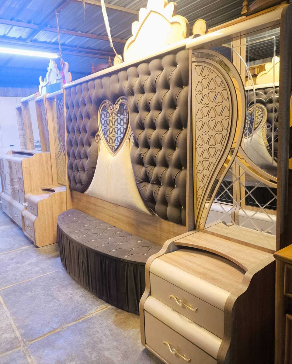 غرفه تركيه اخت جديده 12قطعه نضافه فول عنوان ميسان


**إذا كنت صاحب هذا الإعلان وتريد حذفه لأي سبب، رجاءا أرسل رسالة إلى الدعم الفني**