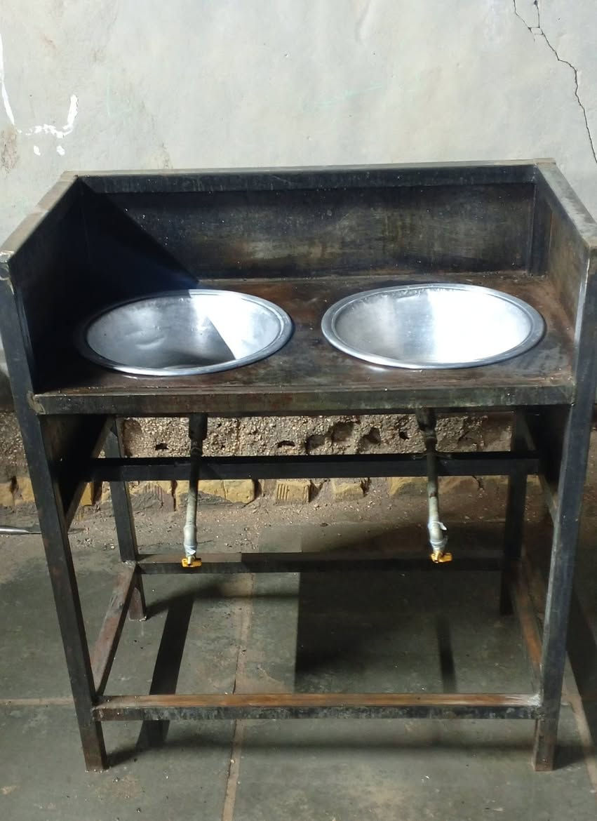 سلام عليكم غراض كافتريا للبيع مستعجل عليهن ابيعهن كلهن سوه مكاني الديوانية قضاء المهناويه  تعال خاص وتدلل او اتصال على رقم  ‏‪***********‬‏
