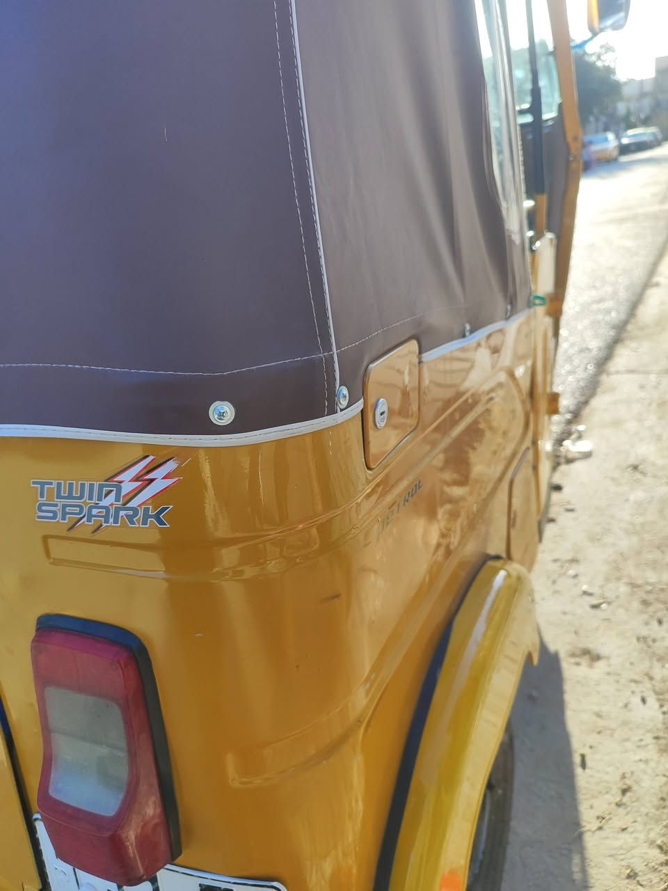 السلام عليكم تكتك مديل 2021رقم وسنويه تحويل ثاني يوم مكينه مجفته العنوان الحسينية مال راشديه رقم ***********
