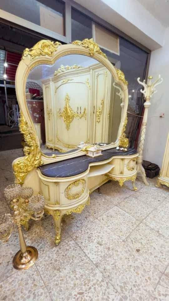 غرفه مصريُ بسعر ممتاز اي استفسار وتساب ***********
