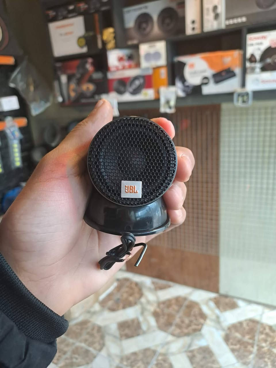 العنوان موصل حي الوحده سايدين نينوى الشرقيه قرب جامع الصابرين مقابل مدرسة دار الضياء الاهلية
#عالم_الصوتيات RMS 1995
توصيل ٦ لكل المحافظات
و الموصل توصيل ٣ لكل المناطق
بإدارة م . هيثم النعيمي 
اوقات العمل 
من ١١ صباحآ
الى ٩ ليلآ


**إذا كنت صاحب هذا الإعلان وتريد حذفه لأي سبب، رجاءا أرسل رسالة إلى الدعم الفني**