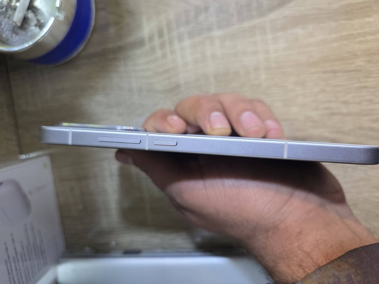 بوكو F7 ذكره 256
عشوايه 8 
السعر 300 
مكان بغداد ***********
