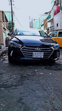 للبيع هيونداي النترا 2017 وارد أمريكي ماشية 84 ألف ميل الحادث: حادثها ...