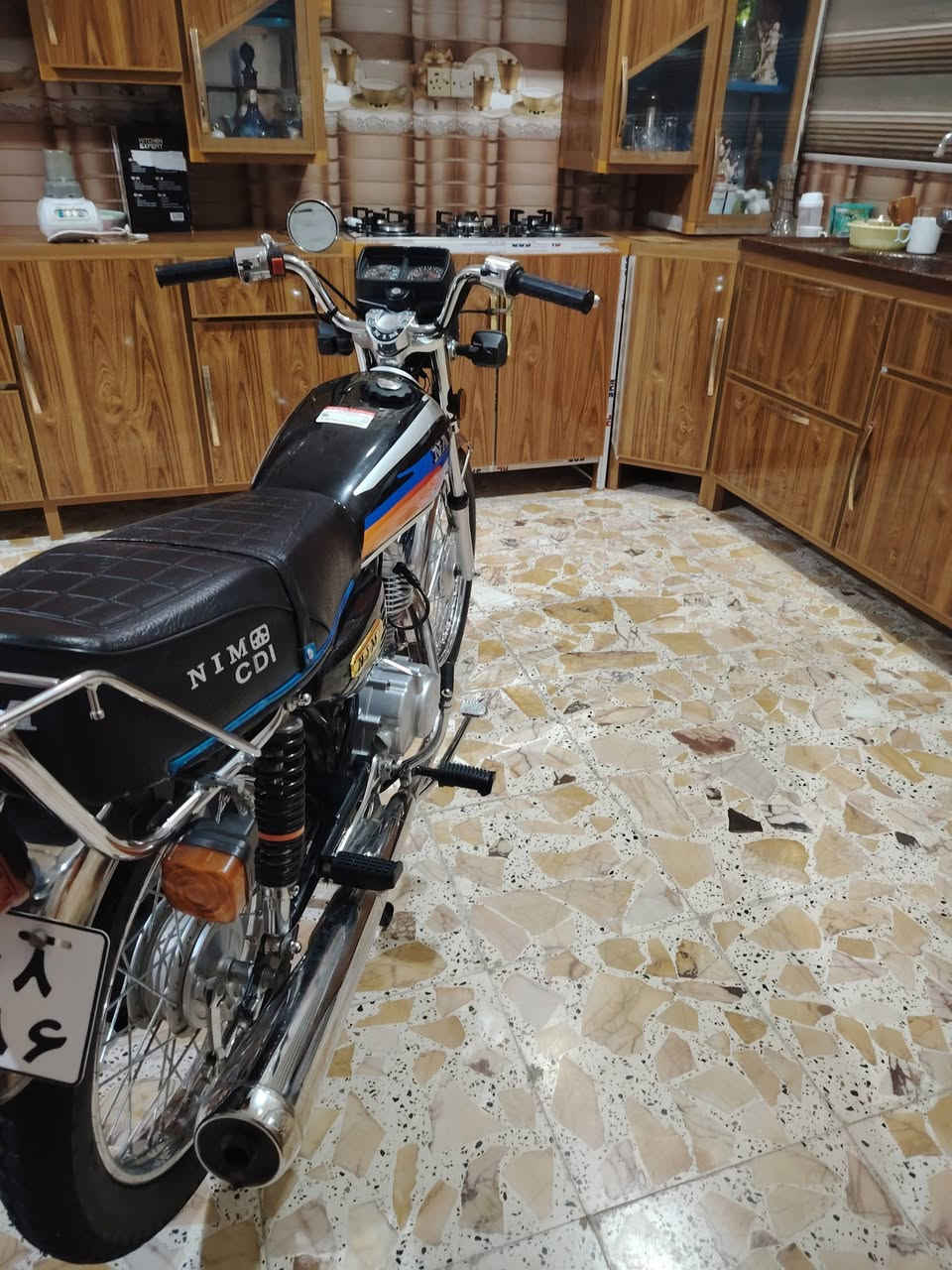 سلام عليكم دراجه نامه 25حلوه اوراق السعر 700 وبيها مجال لطيبين حله سياحي ***********
