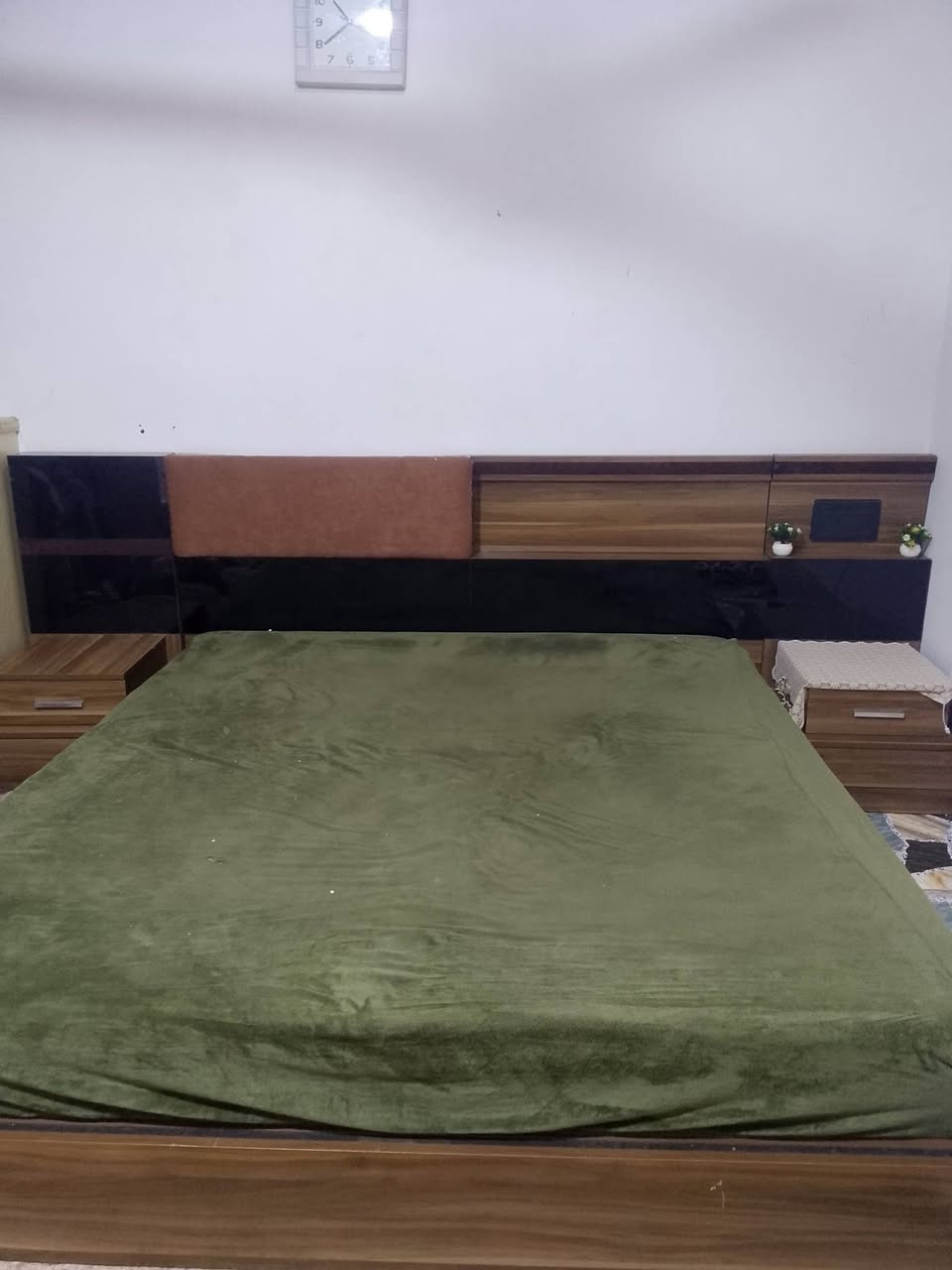 السلام عليكم غرفة للبيع سعرها 500
بيها مجال


**إذا كنت صاحب هذا الإعلان وتريد حذفه لأي سبب، رجاءا أرسل رسالة إلى الدعم الفني**