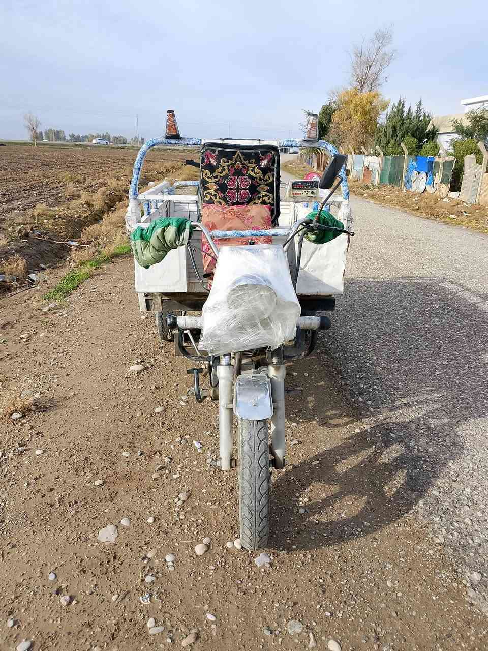 للبيع السعر 850 وبي مجال للطيبين متواجد خاص رقم ***********
