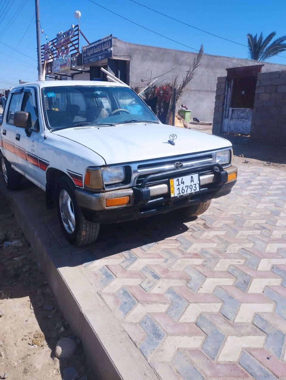 تويوتا موديل 90 مكفوله مصبوغه جماليه سياره باسمي گير ومحرك شرط تخم تاير باكر جديد رقم انجليزي سنويه لل 30 السعر 48 المكان الشطره رقم الهاتف ***********
