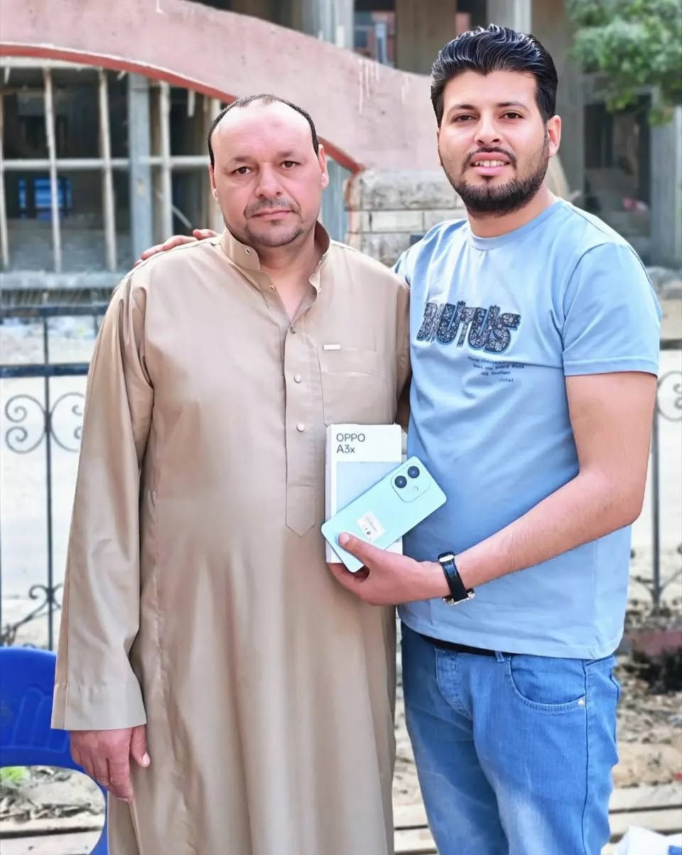 🧿🪬
"مستحيل يرجع!"
"الحرامي أكيد فكّه!"
"اعملي محضر وانسيه!"
كل الجمل دي بنسمعها…
وبنثبت عكسها كل يوم. 📱⚖️
كل موبايل موجود في الصور دي وراه حكاية.
صاحبه كان فاكر إن كل حاجة انتهت…
وفي الآخر رجعله في إيده من جديد.
والأهم؟
إن أصحاب الأجهزة دي من محافظات مختلفة في كل أنحاء الجمهورية 🇪🇬
لو موبايلك ضاع أو اتسرق، متسمعش لكلام “مفيش أمل”.
ناس كتير كانت فاكرة إن حقها انتهى… ورجع.
⚖️ #مكتب المستشار/ هاني اسماعيل 
شغل قانوني.. نتائج حقيقية.
وكيل مكتب المستشار/كريم الشولحي 
للتواصل 
01152771891
01287966913


**إذا كنت صاحب هذا الإعلان وتريد حذفه لأي سبب، رجاءا أرسل رسالة إلى الدعم الفني**