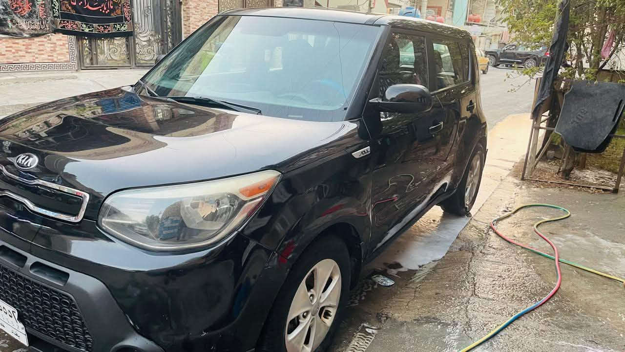 كيا سول ٢٠١٦ رقم بغداد
مكينه ١٦٠٠

ماشيه ٥٢

حادث جاملغ خلفي جهةٍ السائق 

السعر ١٠٥ وبيها مجال 

مكاني بغداد 

***********

