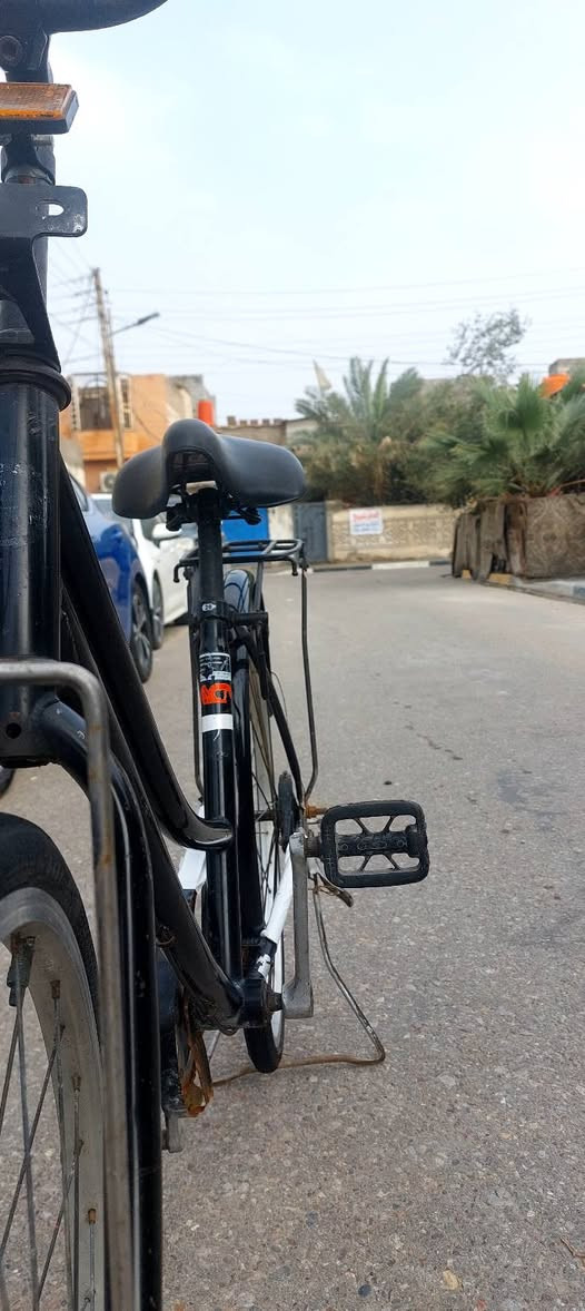 السلام عليكم اخوتي بايسكل ٢٦ حجم البايسكل جاهز بس يرادله مدكر أمامي موديل 2016 للبيع السعر ٦٥ الف وبي مجال وعدنه النشر بسبب الوعود الكاذبه
المكان القبله البصره الرقم  *********** موجود واتساب ورصيد  .
