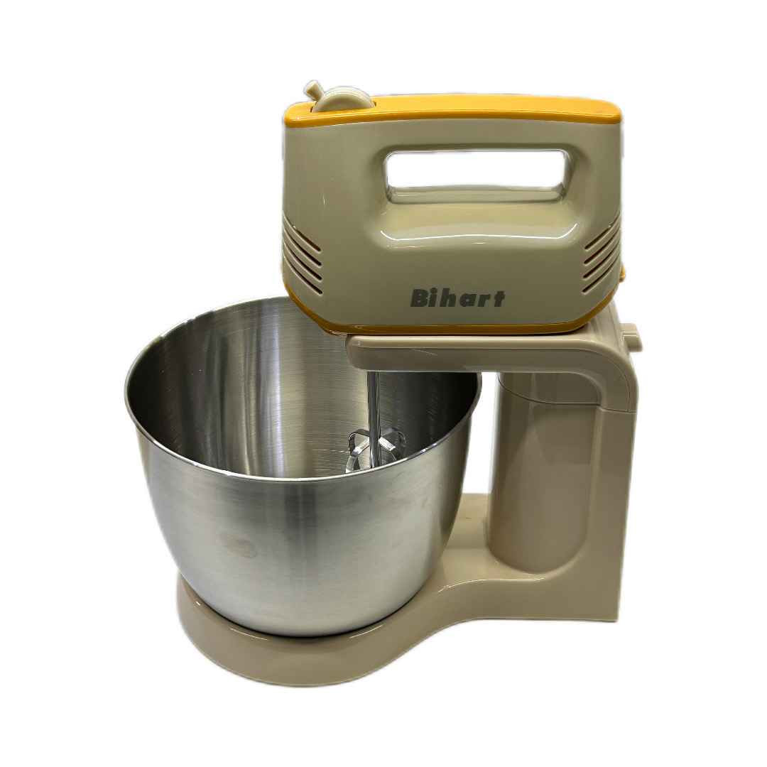 يعمل كخلاط يدوي أو مع الوعاء المرفق.
 
 مثالي لخفق البيض والكريمة، وخلط العجين والبطاطس المهروسة والصلصات.
 
 5 سرعات مختلفة تناسب كافة الاستخدامات اليومية.
 
 الطاقة: 200 واط.
 
 الجهد: AC220-240V / 50-60Hz.
 
 يأتي مع 2 مضارب معدنية لخفق البيض والكريمة.
 
 2 خطافات معدنية لخلط العجين.
 
 زر لإخراج الملحقات بسهولة.
 
 خامات عالية الجودة: هيكل بلاستيكي مع ملحقات ووعاء معدني بغداد, العراق


**إذا كنت صاحب هذا الإعلان وتريد حذفه لأي سبب، رجاءا أرسل رسالة إلى الدعم الفني**