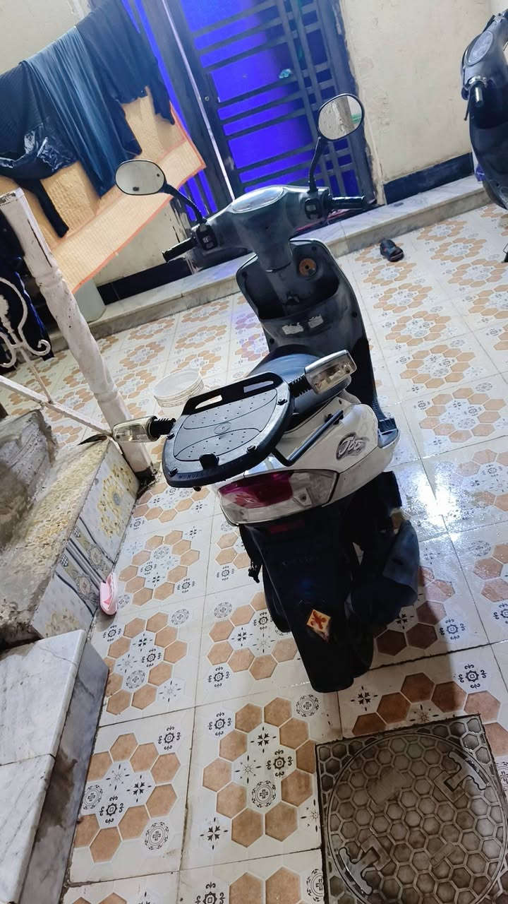 السلام عليكم دراجه ماكس منغولي للبيع كل شيء شغال بيها ما بيها اي نقص السعر 550 للاستفسار رقم التليفون***********
