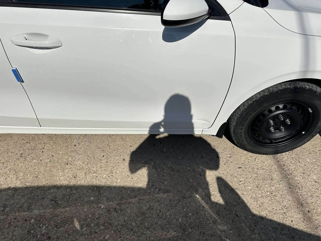 كيا سيراتو 2020 خليجي مكفوله من الضرر والصبغ فقط بارد سونار بيها للمراوس اونقدا مكان بغداد او ديالى ***********
