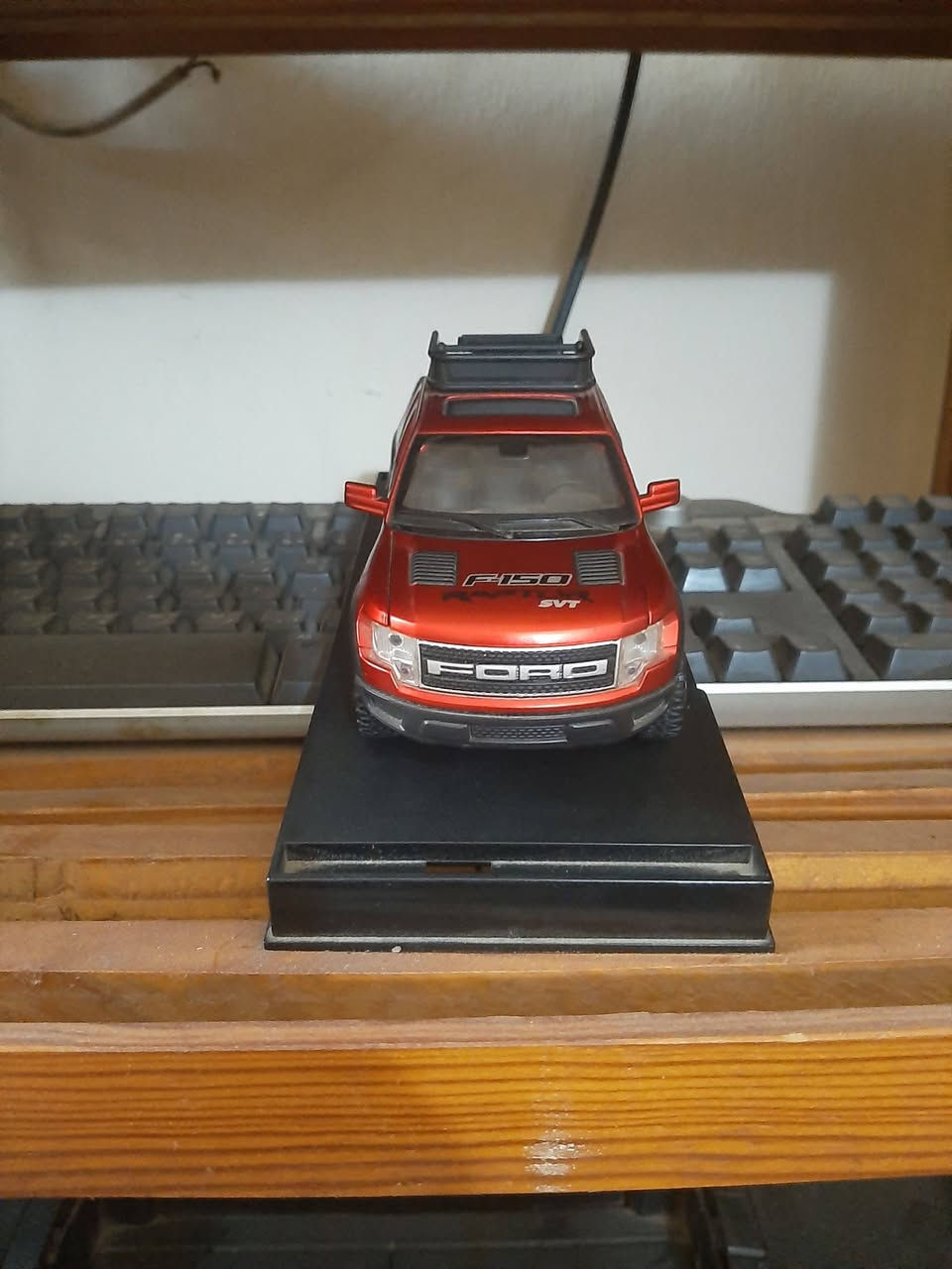 السلام العليكم 
للبيع  سيارتين كمارو وفورد 
السيارتين ٣٠ الف مع القواعد مالاتهن 
***********
لا يوجد توصيل مكانهن زيونة
