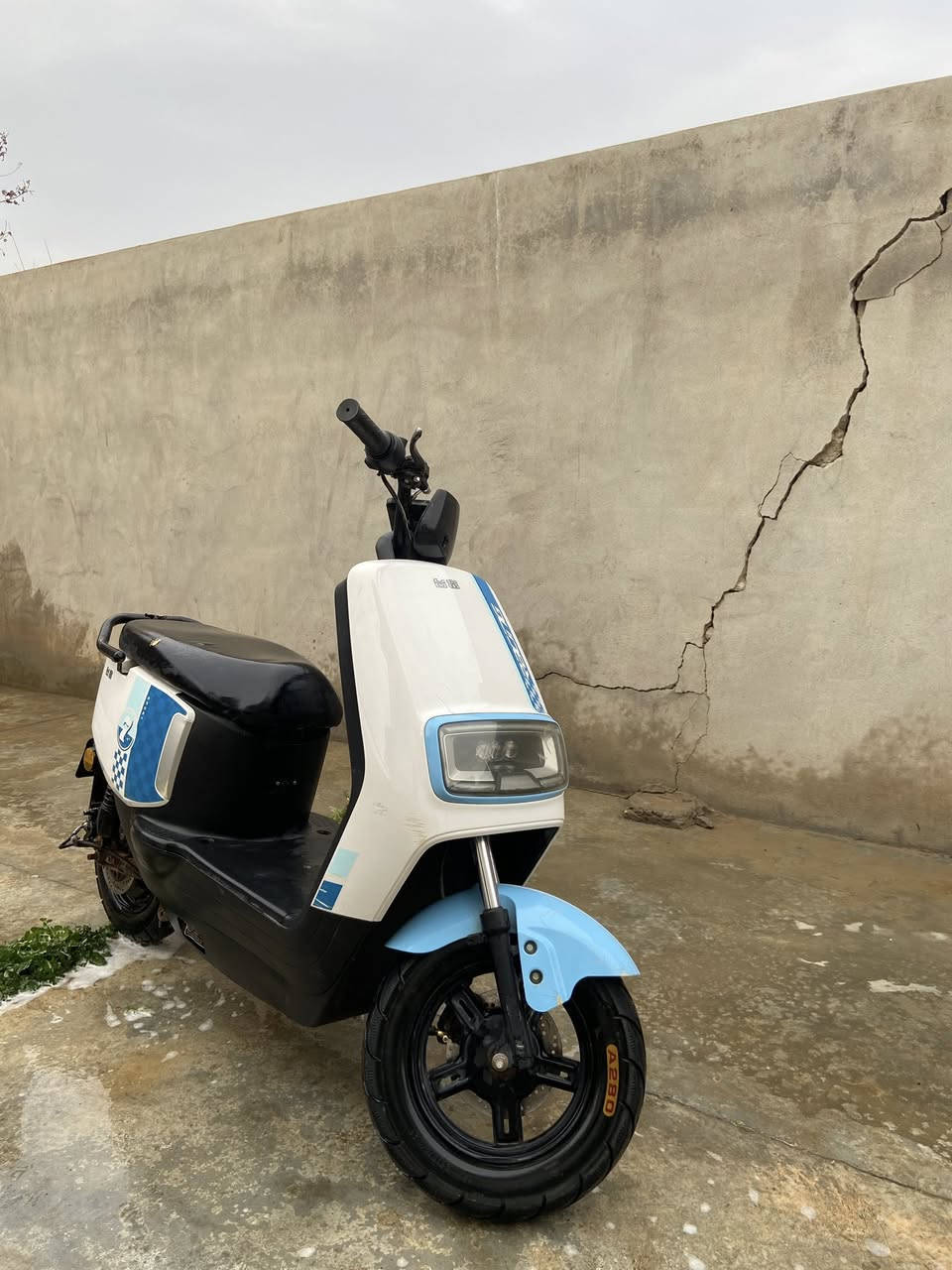 دراجـه شحـن للبيـع
دراجه كلش حلوه وفولل نضافه 

سرعة الدراجه 55km 

بـــ225 وبيهه مجال حگ الجيه 

📍سامراء القلعه 

الاستفسار ***********
