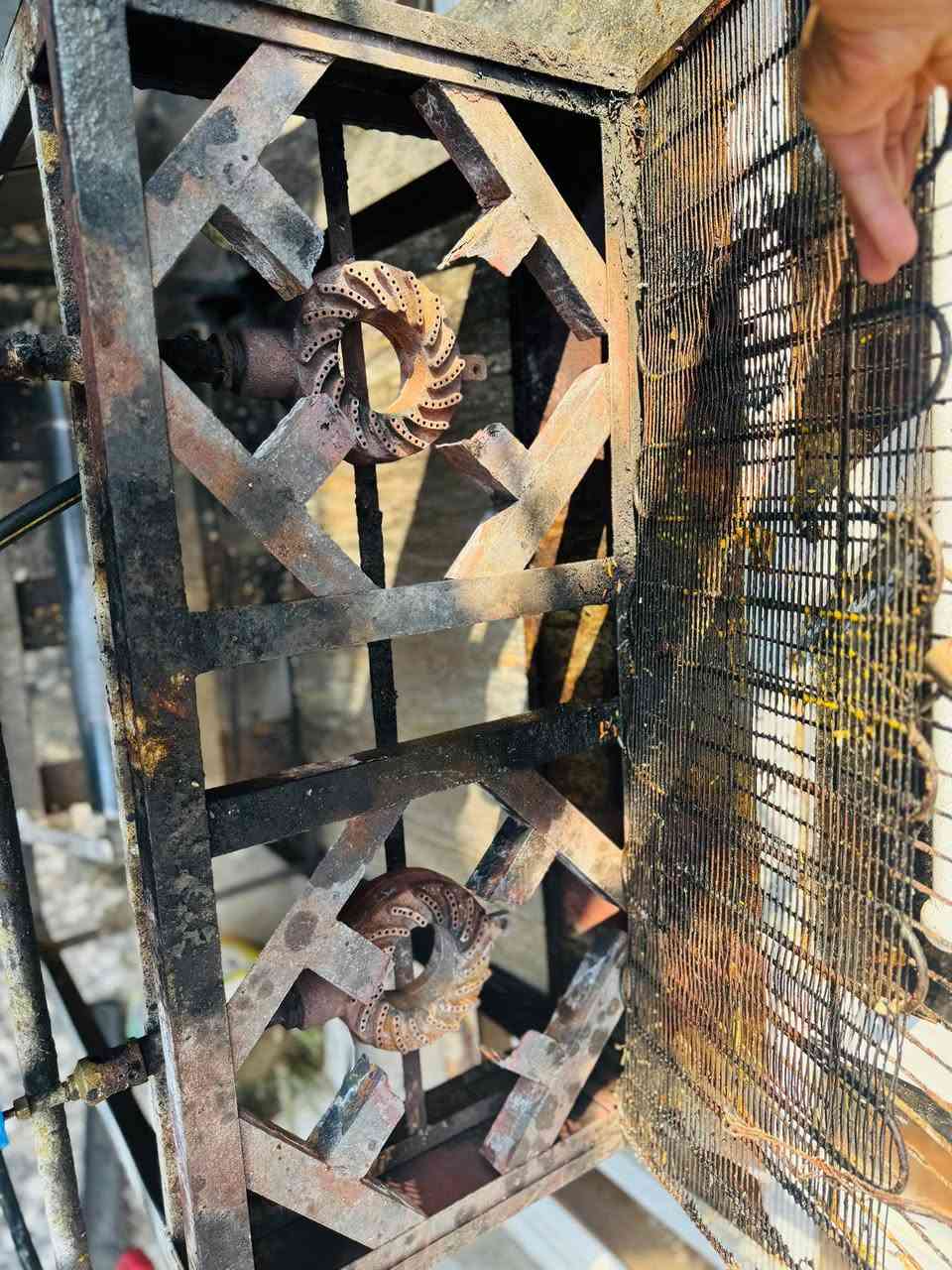 سلام عليكم
طباخ للبيع ابو عيون ثنين
مكان حي اور
***********
