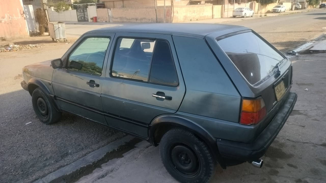 جيته كولف  ... لبيع فقط.....

موديل88 رقم كركوك سنويه كارتوني خضره الماني شرط التحويل والوكاله السياره كير عادي خمسه كير  محرك  كير صدر كهربائيات  كله شرط  السياره بدون ضرر  لبيع السعر 15 وبي مجال بصيط لشراي لستفسار ***********.....مكاني كركوك.............
