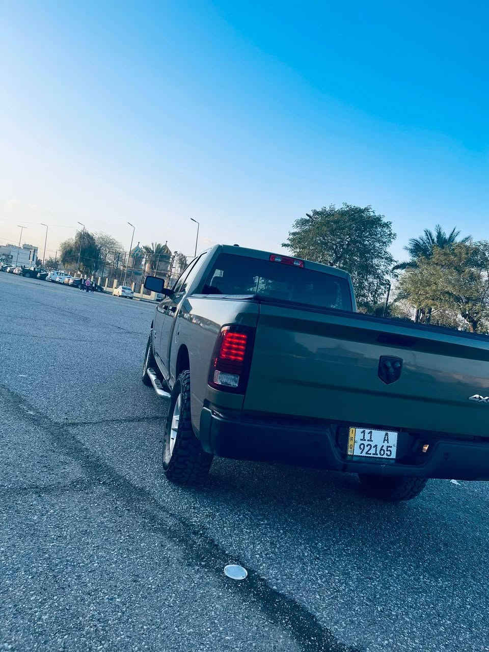 السلام عليكم عندي دوج رام ٢٠٢٢ مصبوغه عام تغير لون مكينه ٣٦٠٠ فور ويل ماشيه ١٣ الف السياره جديده بمعنى الكلمه كير مكينه صدر تبريد مابيها اين نقص على اخر حبه ترايك وين متريد مواصفات عاديه كير ماوس شاشه جبيره كامره حساسات تحكمات للبيع او المراوس السعر 185 وهذا رقمي *********** بغداد, العراق
