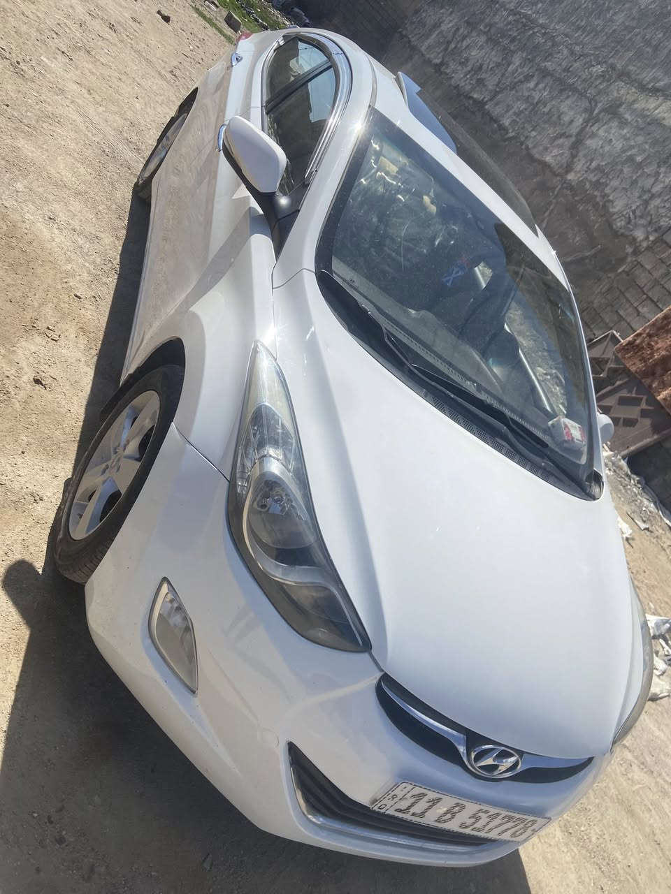 سلام عليكم النتره خليجي موديل2012رقم بغداد بسمي تحويل ثاني يوم محرك1800مكفول من بخار ومن تنقيص تخم تاير بلي رامه كشنات جغد حساسات يمنه ويسره كأمره خلفيه وجانبيه بيه ثلاث قطع صبغ بدون دواخل فقط رش الباقي كفاله السعر115وبيها مجال ***********)(***********
