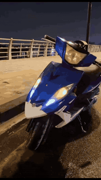 السلام عليكم GTRللبيع دراجه نضيفه بيها اكلج امامي ونه الدراجة خير من الله مكان بغداد  الحريه السعر مليون للستفسار رقم ***********
