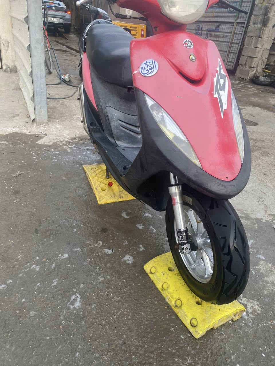 السلام عليكم ماكس عدله للبيع دراجه شلعه ومعدل نكره سلف بي وكت سلف بلادي دراجه خير من الله بيهه قاعده كوسوو وبكلايت اربعه وصالنصه ووياله وصدر وفج بريكات كهربايات كلهه شغاله السعر ٦٢٥بيهه مجال العنوان بغداد شهداء البياع رقم لهاتف ***********
