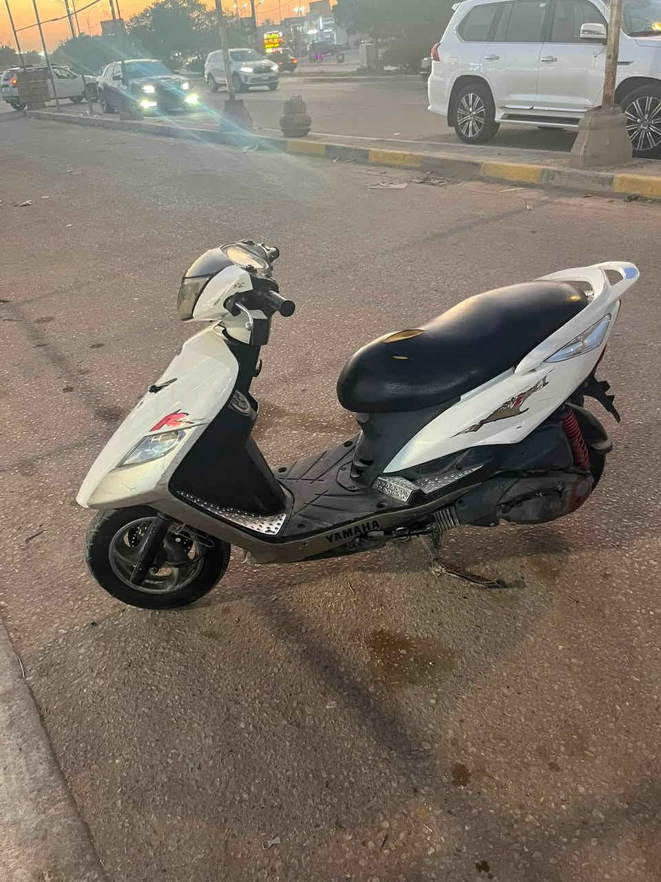 للبيع دراجه ماكس ثعلب ب750قبل خمس اشهر نزلت من رمبه جديده بابل الدبله رقم *********** بيها كامرات
