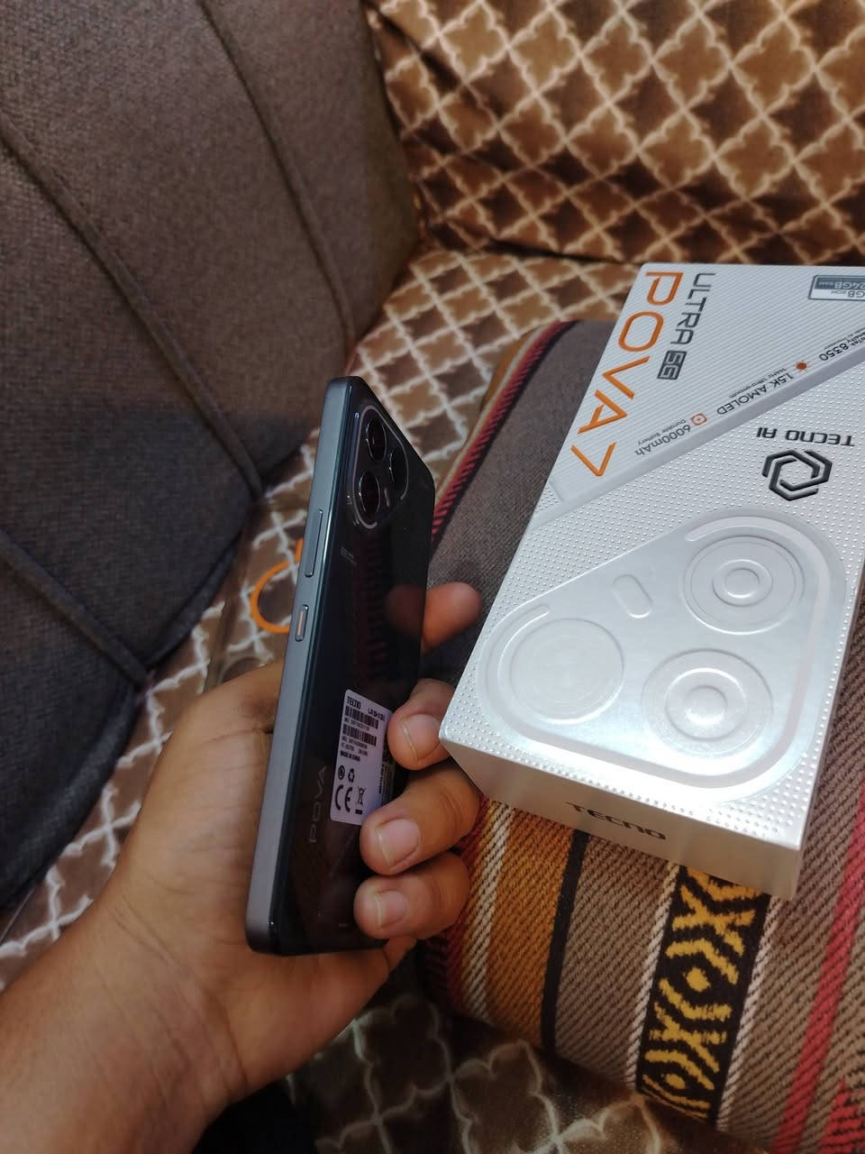 تكنو بوفا 7 الترا جهاز اخو جديد
120 فريم بطاريه 6000 ملحقاته كامله

 رقمي ***********
