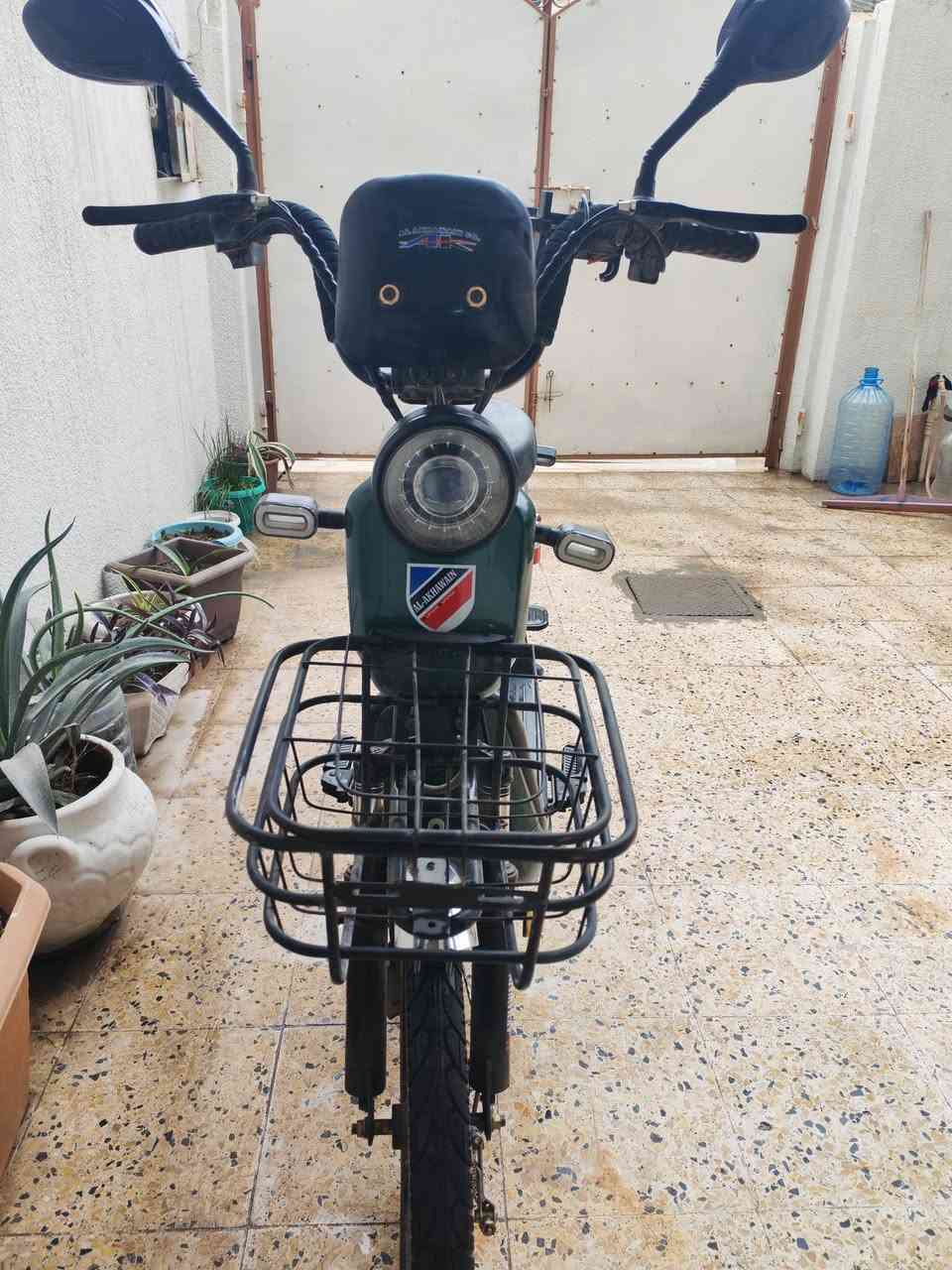 ماطور شحن للبيع المكان موصل حي الاعلام
5 بطاريات  4 نمر 
السعر 170


**إذا كنت صاحب هذا الإعلان وتريد حذفه لأي سبب، رجاءا أرسل رسالة إلى الدعم الفني**