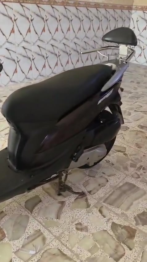 السلام عليكم درجة دايو ياباني درجة جديدة مال رمة مكفولة كفالة عامة تچوة بلادية مابيهة اي نقص مكفولة من كلشي
بكاني بغداد الشعب سعر ١٠وراق بيهة مجال رقم هاتف ***********
